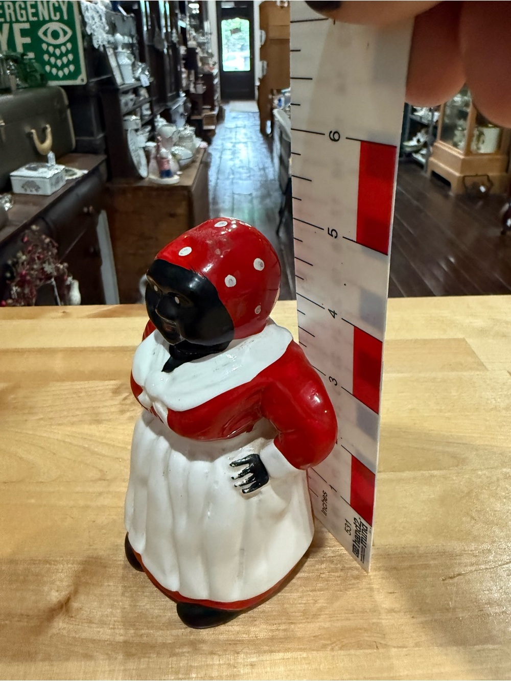 Vintage Red and White Ceramic woman Bell - Picture 6 of 7